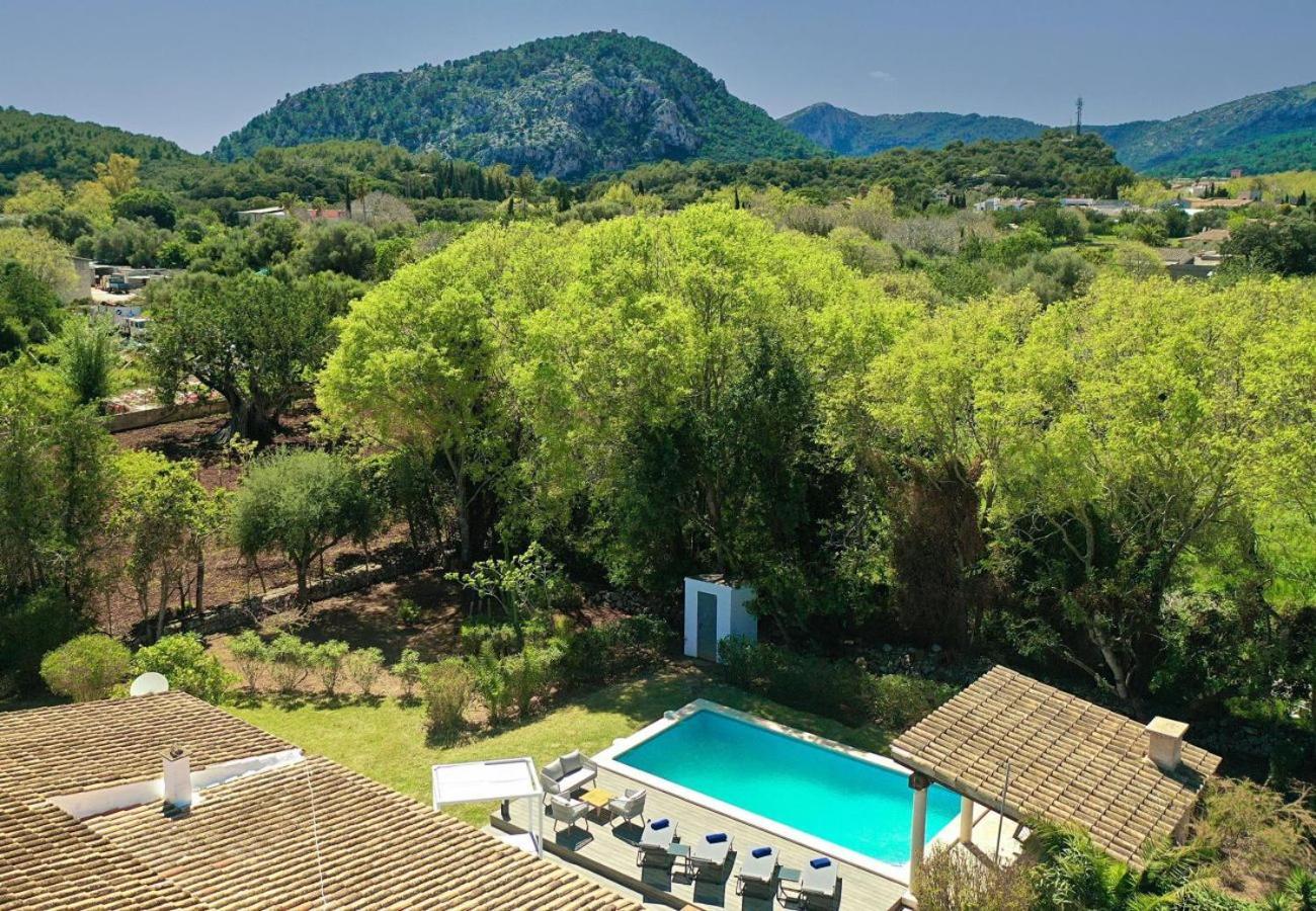 Relax Just Outside Recently Renovated By Renthousing *