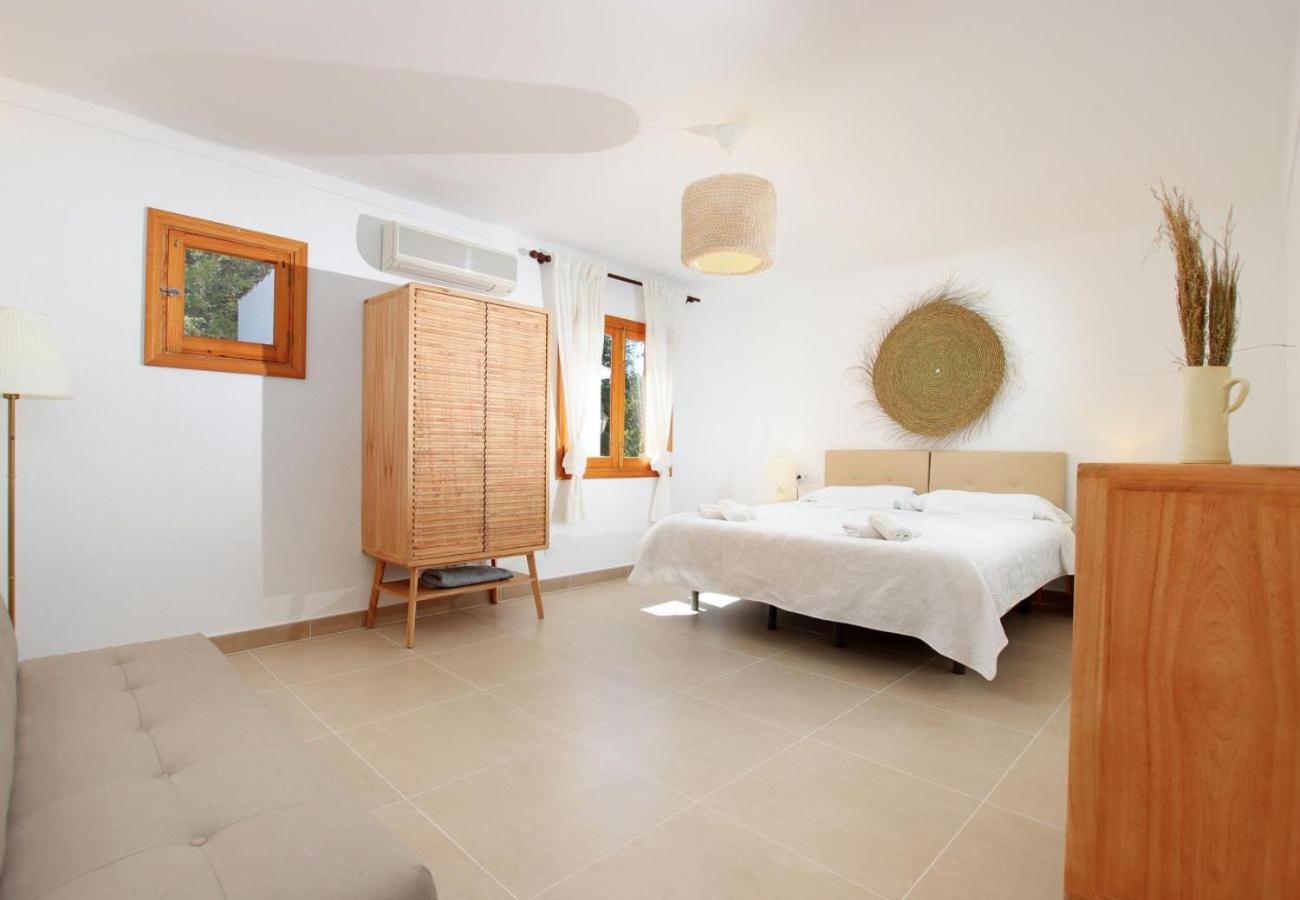 Relax Just Outside Recently Renovated By Renthousing Ferienhaus Pollença
